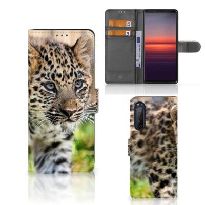 Sony Xperia 5II | Telefoonhoesje | Met pasjeshouder | Baby Luipaard
