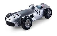 IXO Collection - 1/8 Mercedes Benz W196 (Moss nr. 12) - thumbnail