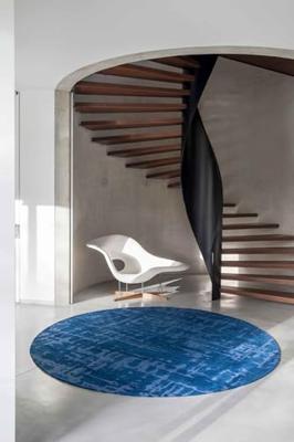 Louis de Poortere - Rond vloerkleed Baobab Structures 9250 Suarez Blue - 240 rond Louis de Poortere - Rond vloerkleed Baobab Structures 9250 Suarez Blue - 240 rond