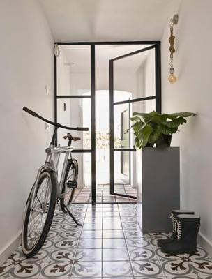 Capi Europe Urban Smooth Bloempot 79 cm