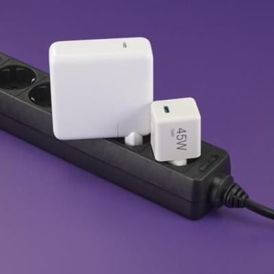 Hama Fast Charger USB-C PD/QC/GaN Super-Mini Charger 45 W Oplader Wit