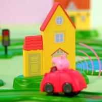 Spectron Peppa pig whizz around - peppa&apos;s kleine rode auto - thumbnail