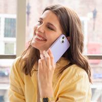 Accezz Liquid Silicone Backcover iPhone 13 Mini Telefoonhoesje Paars - thumbnail