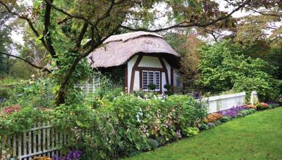 Cottage UK 130x70cm Tuinschilderij Customize-it - Customize it