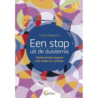 Een stap uit de duisternis (Paperback)