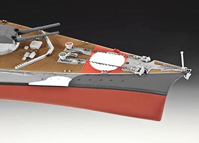 Revell 1/700 Battleship Bismarck Revell 1/700 Battleship Bismarck