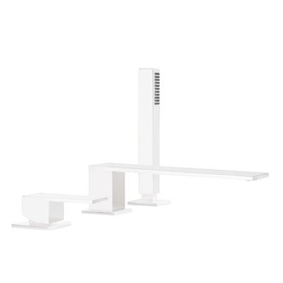 Badrandkraan Tres Cuadro Exclusive met Handdoucheset Lange Rechte Uitloop 22 cm Mat Wit Badrandkraan Tres Cuadro Exclusive met Handdoucheset Lange Rechte Uitloop 22 cm Mat Wit