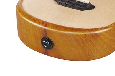 Ibanez AUC10E Open Pore Natural elektrisch-akoestische concert ukelele met gigbag