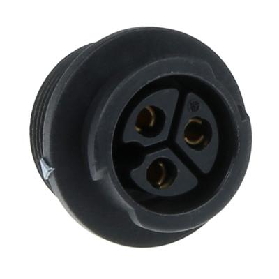 Amphenol CC-03RMFS-QC800P X-Lok 3 Pin Male Receptacle | Female Contact | Middle Size | Soldeer | 20 A
