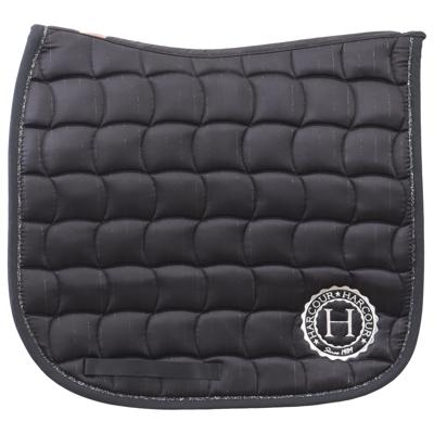 Zadeldek Harcour Salal, Veelzijdigheid paard in zwart Zadeldek Harcour Salal, Veelzijdigheid paard in zwart