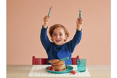 Mepal mio kinderbestek little dutch - 3-delig. vork. mes en lepel - roestvrij staal - kinderservies - sailors bay Mepal mio kinderbestek little dutch - 3-delig. vork. mes en lepel - roestvrij staal - kinderservies - sailors bay