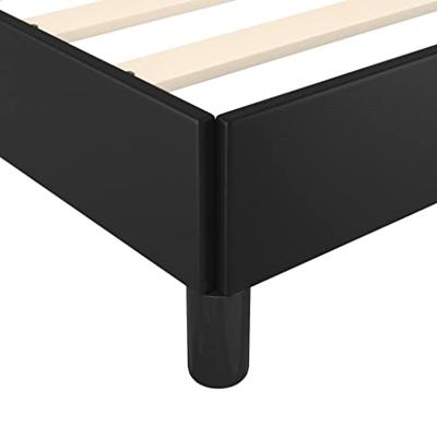 Bedframe met hoofdeinde zonder matras 140x190 cm zwart