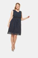 Ulla Popken Jurk, V-hals, kant, mouwloos - Grote Maten - thumbnail