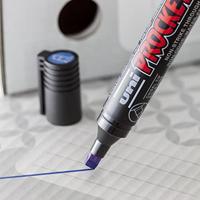 Uni-ball permanent marker Prockey PM-126, schuine punt, large, etui van 4 stuks - thumbnail