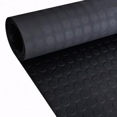 Rubberen anti-slip vloermat 5x1m stippen