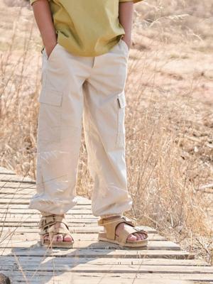 Lichte cargobroek beige Lichte cargobroek beige