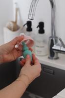 Borstel voor babyfles BEABA saliegroen - thumbnail