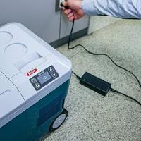 Makita CW001GZ01 Vries-/koelbox met verwarmfunctie 20L 12V - 230V Basic Body - thumbnail