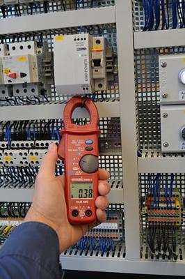 Benning Stroomtangmultimeter | 0,01-400 A | CAT IV 600 V, CAT III 100 V | 1 stuk - 044689 - 044689 - thumbnail