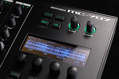 Roland MC-707 Roland MC-707