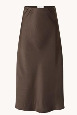 Neo Noir Rok Bovary | Bruin