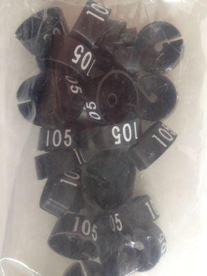 MB zwart/wit 105 voor op kledinghanger