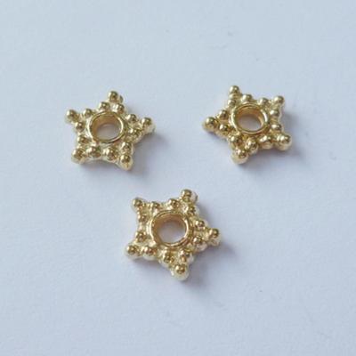 Nellie's Choice • floral spacers 20stuks gold nr. 9