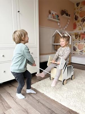 Small Foot - houten speelgoedbox en trekfiguur zebra wildlife