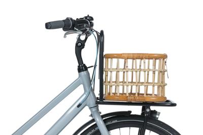 Basil green life - rotan fietsmand - medium - voorop natural bruin