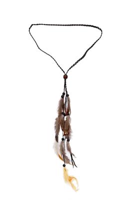 Haarband gevlochten veren