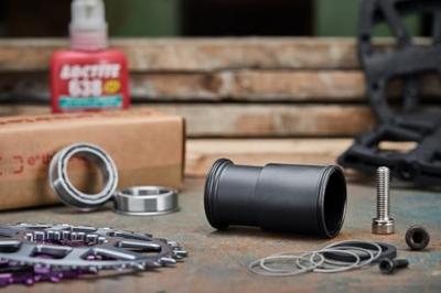 e*thirteen BB89.5/92/BB107/BB121 Press Fit Bottom Bracket