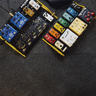 NUX NPB-M Bumblebee pedalboard medium met draagtas
