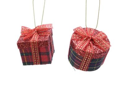 5 stuks! Giftbox plastic hangend rood Kerst Decoris - Decoris 5 stuks! Giftbox plastic hangend rood Kerst Decoris - Decoris