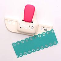 Vaessen Creative • randpons bloemetjes recht - thumbnail