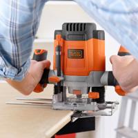 BLACK+DECKER KW1200EKA 1200W bovenfrees | 6 frezen | Parallelgeleider | Spantang | Kantgeleider | In koffer - KW1200EKA-QS - thumbnail