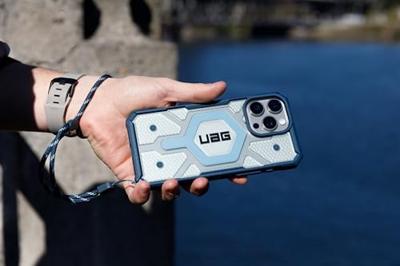 Urban Armor Gear Pathfinder MagSafe Case Backcover Apple iPhone 16 Pro Max Ice, Transparant MagSafe compatible - thumbnail