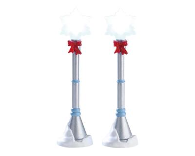 Kerstfiguur Snowflake lamp post set of 2 b/o 4.5v LEMAX - Lemax Kerstfiguur Snowflake lamp post set of 2 b/o 4.5v LEMAX - Lemax