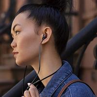 Beats Draadloze Flex-oortjes – Apple W1-koptelefoonchip, magnetische oortjes, Class 1 Bluetooth, 12 uur luisteren - Zwart - thumbnail