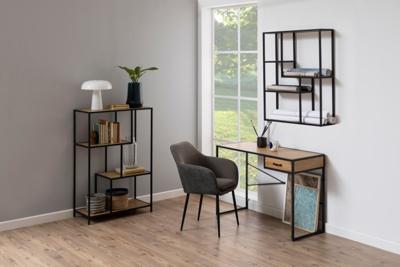 Bendt Hangend Wandrek 'Holger' Hout / metaal 4-laags asymmetrisch, 91 x 75 cm Bendt Hangend Wandrek 'Holger' Hout / metaal 4-laags asymmetrisch, 91 x 75 cm