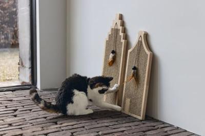 Designed by Lotte Berit - Krabplank - Hout - 60x20x2 cm