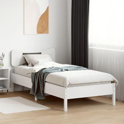 Bedframe zonder matras massief grenenhout wit 150x200 cm Bedframe zonder matras massief grenenhout wit 150x200 cm