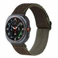 Elastische solo loop nylon bandje - Bruin met donkergroen - Samsung Galaxy Watch 8 Classic - 46mm - thumbnail