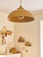 Metalen lampenkap voor hanglamp, geschulpte details kaneel - thumbnail