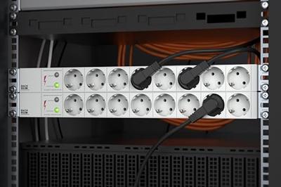Bachmann 333.601 19 inch Stekkerdoos voor patchkast 1.5 HE Geaarde contactdoos Lichtgrijs
