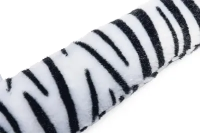 Beeztees hondenspeelgoed Jungle zebrastaart pluche 60x6x5cm zwart/wit