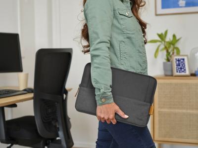 Trust Lisboa Laptophoes van 13.3 inch Laptop sleeve Zwart