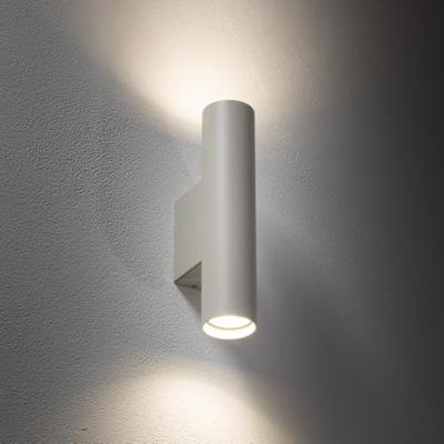 Lyora Lichtgrijze wandspotFourty M up & down - 10890