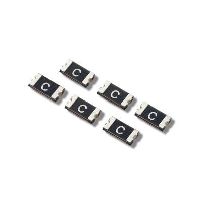 Littelfuse 1206L110THYR 1206L110THYR Multifuse zekering 1 stuk(s) Tape on Full reel