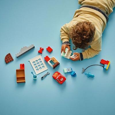 Lego Duplo 10456 Disney McQueens Bezoek Aan Docs Garage