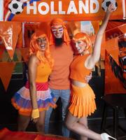 Pruik lang haar oranje - thumbnail